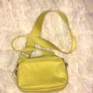 Yellow strapped crossbody purse
